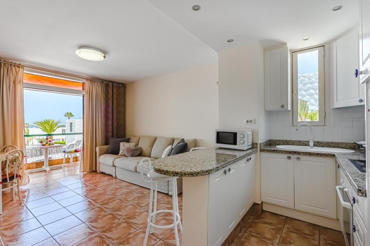 Apartment Apart America - 150 Meters From The Beach, Free Wi-Fi Arona  Exterior photo